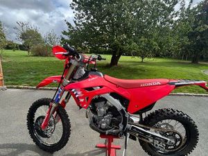 250 CRF RX SÉRIE S 2025 1ERE MAIN