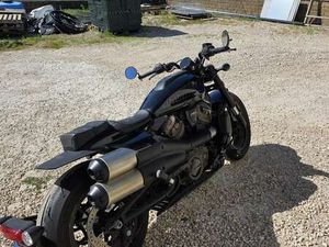 HARLEY-DAVIDSON SPORTSTER S NERO