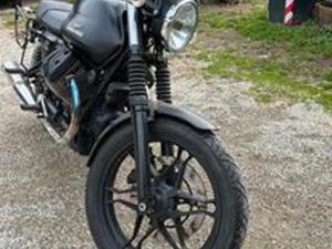 MOTO GUZZI V7 STONE