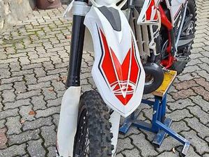 ENDURO BÊTA 200RR