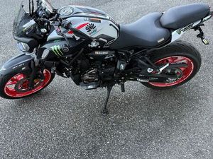 YAMAHA MT 07