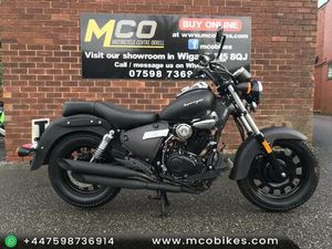 KEEWAY SUPERLIGHT 125