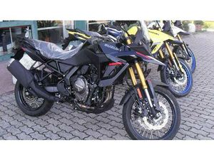 VENDO SUZUKI V-STROM 800DE (2025) NUOVA A COLLESALVETTI (CODICE 9868084) - MOTO.IT