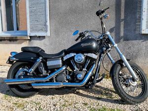 HARLEY-DAVIDSON DYNA STREET BOB