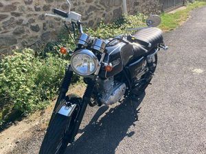 MASH 125 BLACK SEVEN