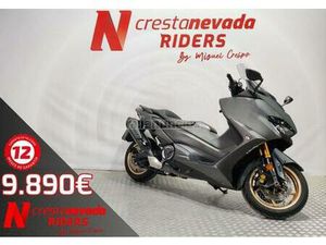 YAMAHA - TMAX 560 TECH MAX