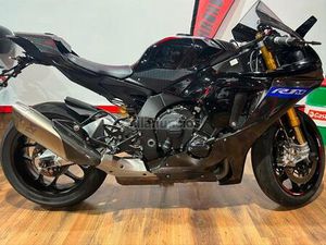 YAMAHA - YZF-R1