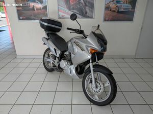 VARADERO 125