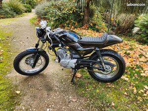 YAMAHA YBR 125 – CAFÉ RACER UNIQUE