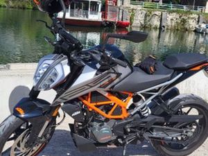 MOTO KTM 125