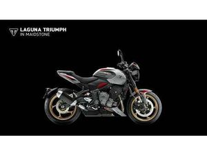 NEW TRIUMPH TRIDENT 800 FOR SALE IN MAIDSTONE