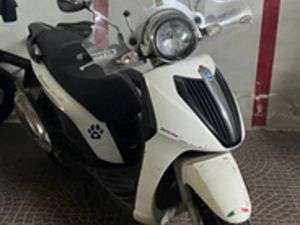 PIAGGIO CARNABY CRUISER 300