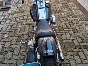 HARLEY-DAVIDSON SOFTTAIL FXST
