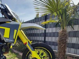 HUSQUARNA 701 SUPERMOTO 1.HAND