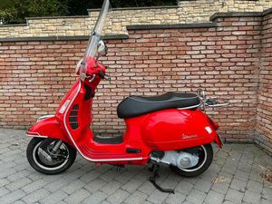 ② VESPA 250 CC