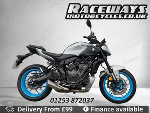 YAMAHA MT-07 Y-AMT 689 CC