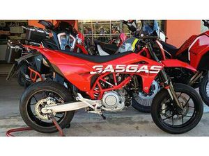 VENDO GASGAS SM 700 (2022 - 25) USATA A ALATRI (CODICE 9868133) - MOTO.IT