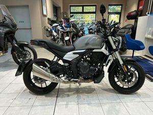 VENDO VOGE TROFEO 500AC (2022 - 25) USATA A TORINO (CODICE 9868544) - MOTO.IT