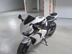 HONDA CBR