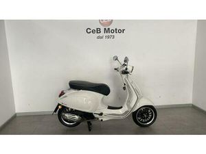 VENDO VESPA SPRINT 125 S (2023 - 25) USATA A FIRENZE (CODICE 9857049) - MOTO.IT