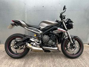 2017 TRIUMPH STREET STREET TRIPLE RS (17MY) PETROL MANUAL