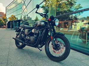 TRIUMPH BONNEVILLE T100 BLACK MAT WITÓW-KOLONIA