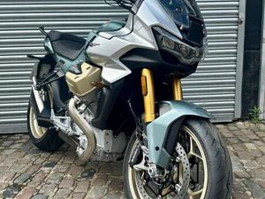 MOTO GUZZI V100 MANDELLO S E5+ VERDE GHIACCIO GREEN IN STOCK