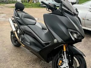 YAMAHA T-MAX TECH MAX AMORA