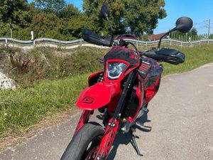 GASGAS SM 700 – BAUJAHR 2024 – TOP ZUSTAND!