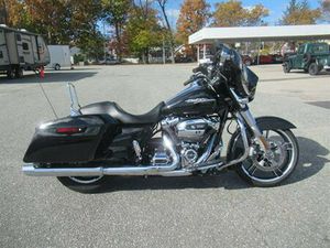 2017 HARLEY-DAVIDSON STREET GLIDE® SPECIAL