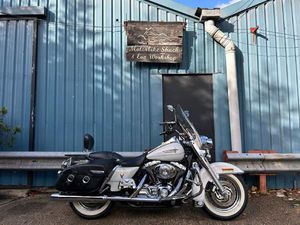 HARLEY-DAVIDSON TOURING FLHR