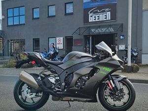 KAWASAKI ZX-10 RR