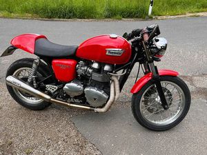 TRIUMPH THRUXTON 900 EFI