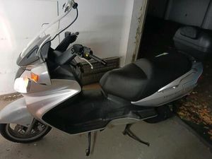 SUZUKI BURGMANN 650