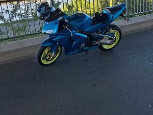 HONDA CBR 600 RR PC37