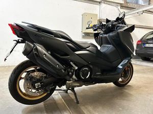 YAMAHA TMAX TECH MAX 2021