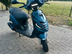 PIAGGIO ZIP — SCOOTERS | PIAGGIO — MARKTPLAATS