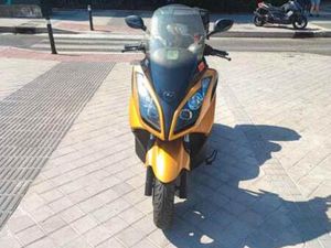 KYMCO - 300 SUPERDINK