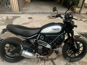 DUCATI SCRAMBLER ICON DARK 2021 - 3884 KM