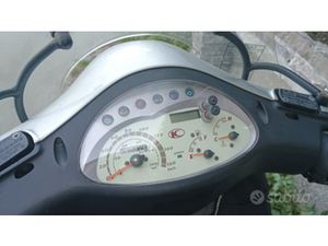 KYMKO PEOPLE 250 CON TUCANO