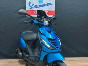 PIAGGIO ZIP 50S | FULL OPTION | CARBON | MALOSSI | GARANTIE — SCOOTERS | PIAGGIO — MARKTPLAATS