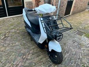 ELEKTRISCHE SCOOTER 26000 KM — SCOOTERS | SYM — MARKTPLAATS
