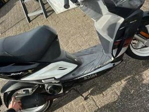 SCOOTER SNEL WEG — SCOOTERS | SYM — MARKTPLAATS
