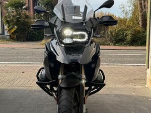② BMW R1200GS (BTW)