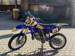 YAMAHA YZ 125