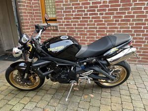 TRIUMPH STREET TRIPLE 675R