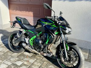 KAWASAKI Z650