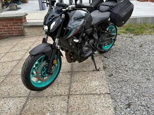 ② YAMAHA MT 07 DE 2023