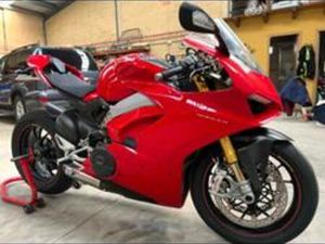 DUCATI - 1299 PANIGALE V4S