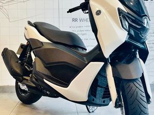 YAMAHA N-MAX 125 | SCOOTER USADA PREÇO € 3.350,00 - P39329 LOMBAS E CURVAS